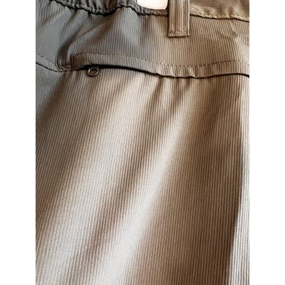 Wrangler's Performance Relaxed Fit Men's Shorts- Dark Gray -Size 46 - Picture 6 of 11